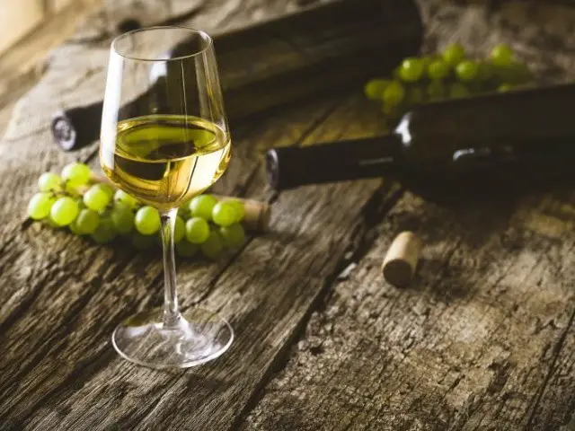 bons-baratos-2019-melhor-vinho-branco-brasileiro-do-mundo-seco-branco-suave-tipos de-importados