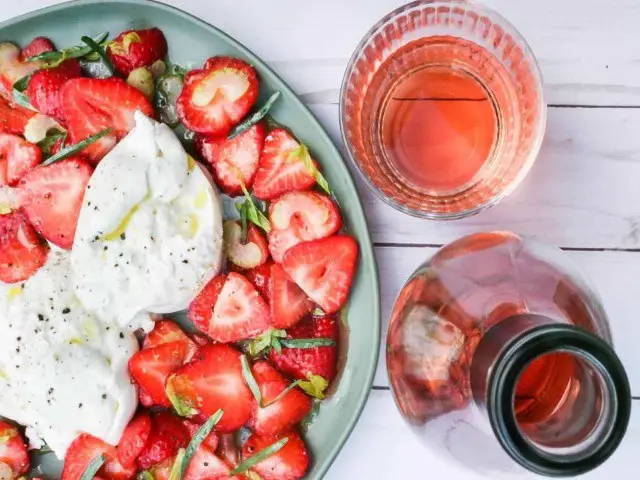 aperitivos-que-combinam-vinho-tinto-peixe-branco-acompanhar-lulas-melhor-lagosta-acompanhar-camarão-comidas-petiscos-espumante